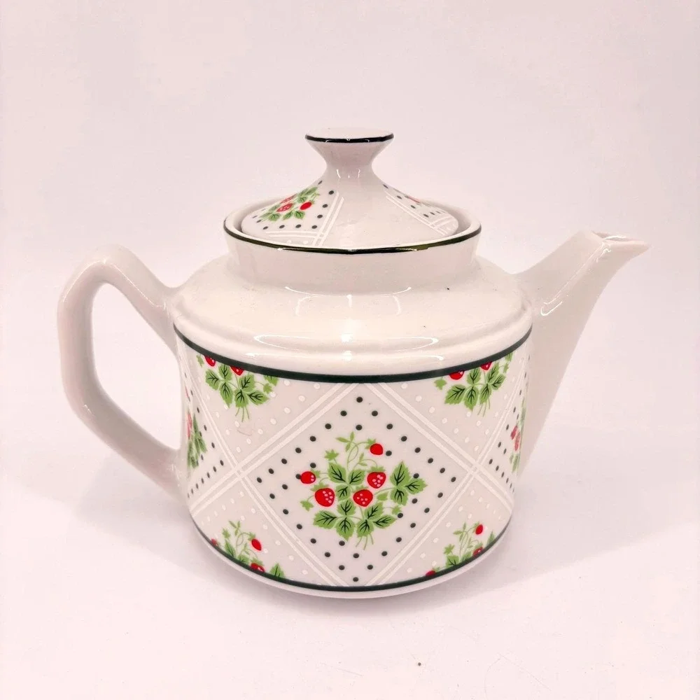 Vintage Strawberry Teapot Cottagecore Farmhouse Country Kitchen‎ Tea Pot Decor